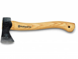 Топор плотницкий 37,5см, с кожаным чехлом на лезвие Husqvarna 5769263-01 Топор плотницкий 37,5см, с кожаным чехлом на лезвие Husqvarna 5769263-01